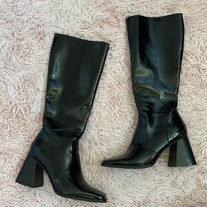 Pretty little thing boots